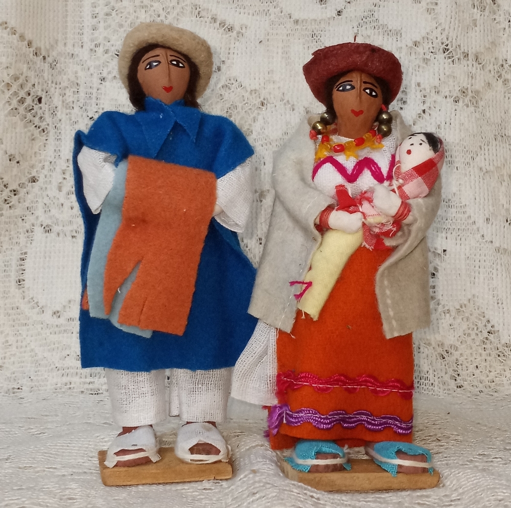 2 Vintage Guatemalan Handmade Folk Art Dolls Mother Baby Woman Wool 7"